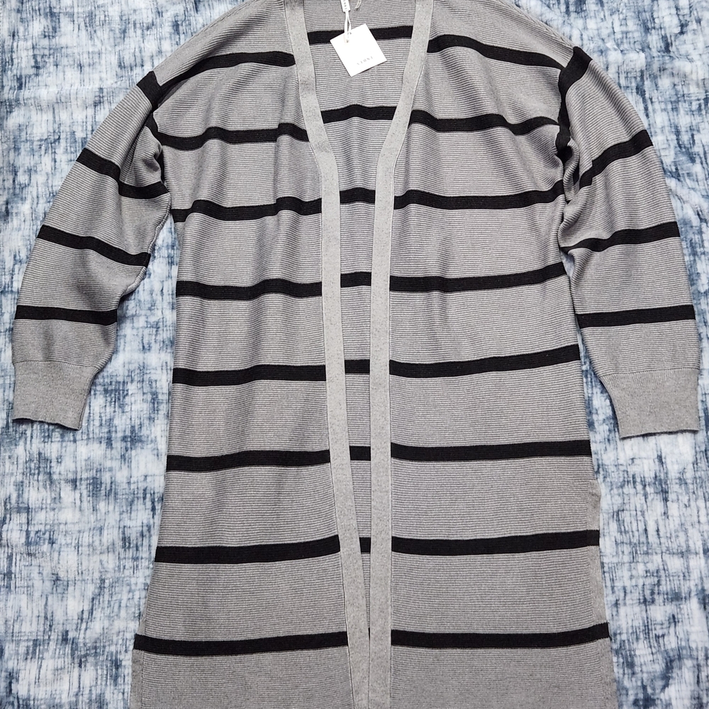 Sioni Gray and Black Striped Cardigan